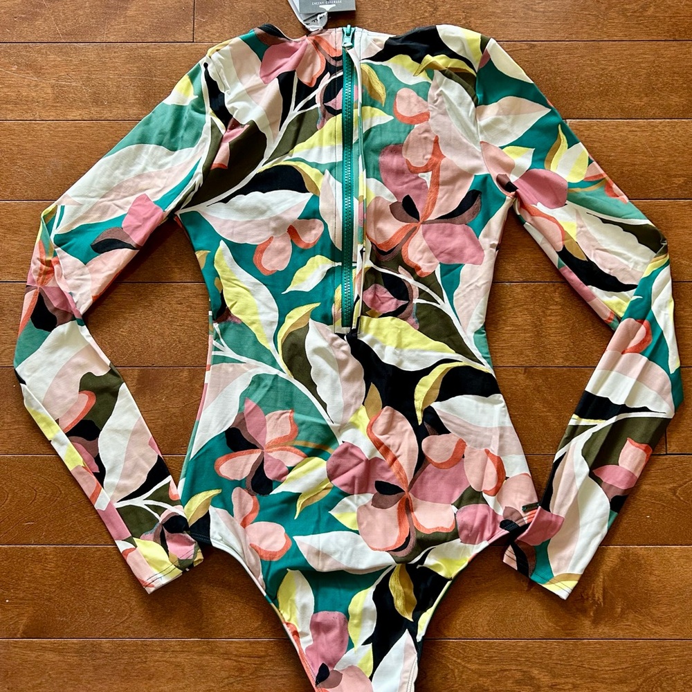 NWT O’Neill Tropical Floral Long Sleeve One Piece Swimsuit